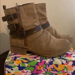 Women’s ankle boots